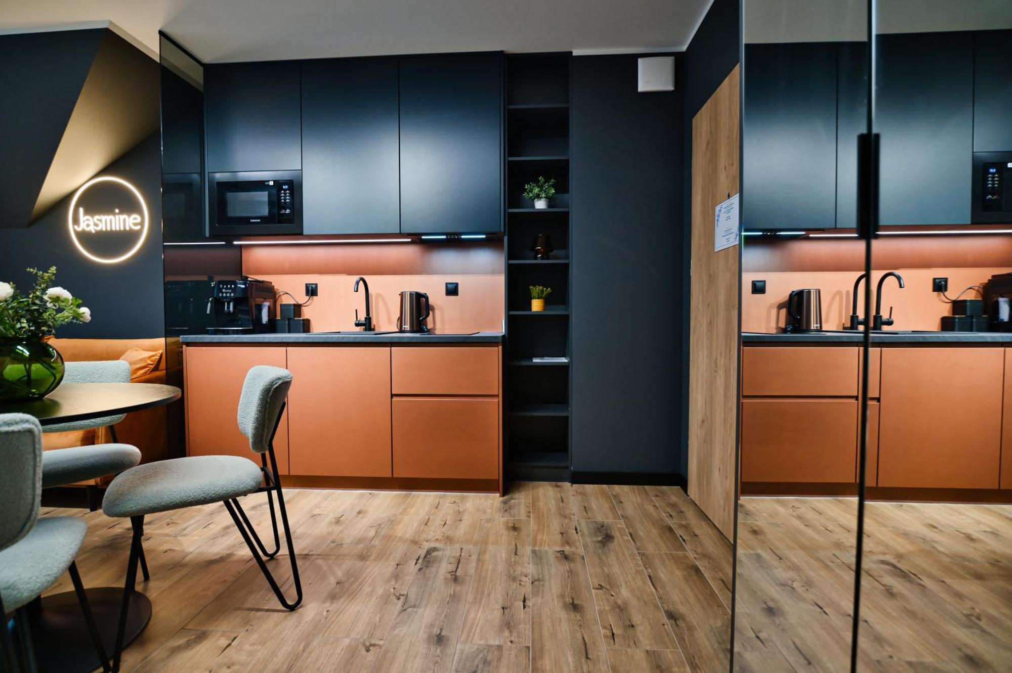 Jasmine By Housine Aparthotel Zator Buitenkant foto